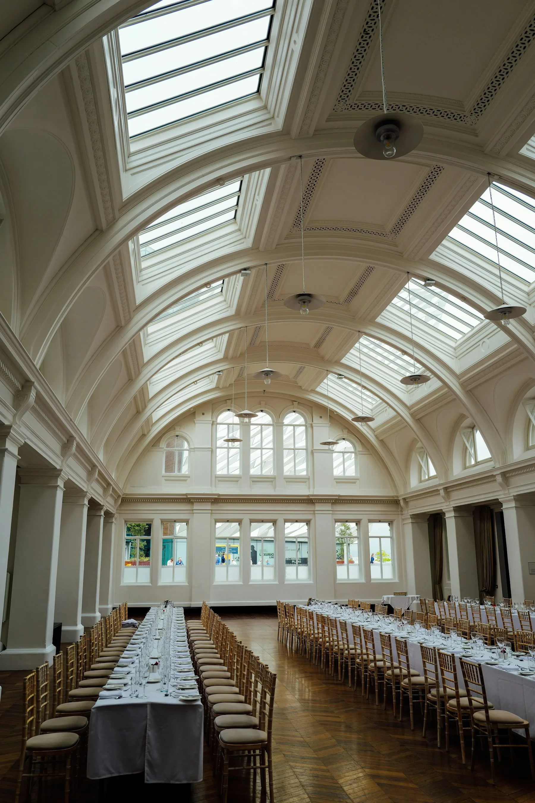 Large-format event installation by WEF